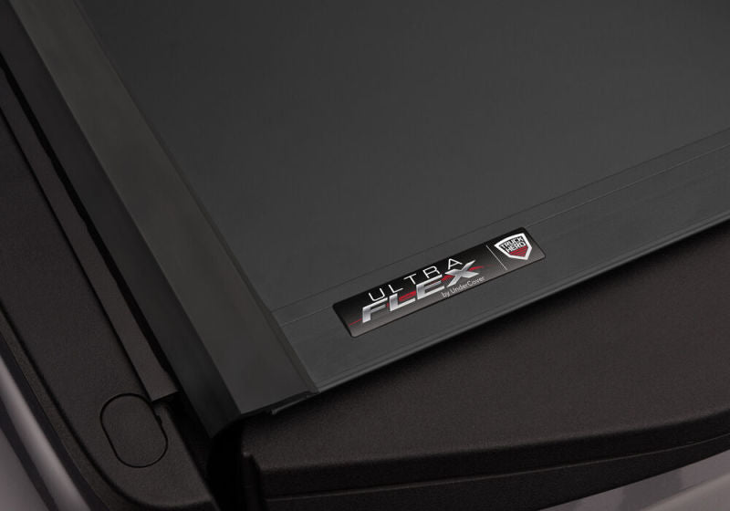 UnderCover 17-20 Honda Ridgeline 5ft Ultra Flex Bed Cover UnderCover 17-20 Honda Ridgeline 5ft Ultra Flex Bed Cover