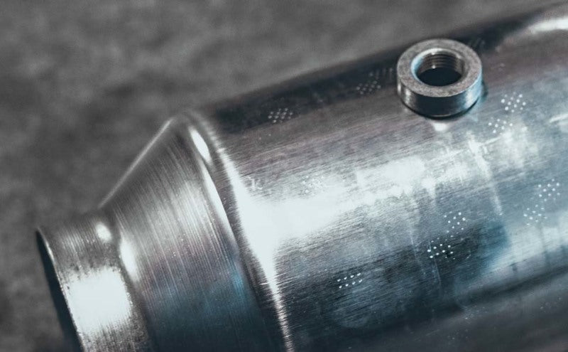 MagnaFlow Conv Universal 2.50 inch C/C CA Pre-OBDII MagnaFlow Conv Universal 2.50 inch C/C CA Pre-OBDII