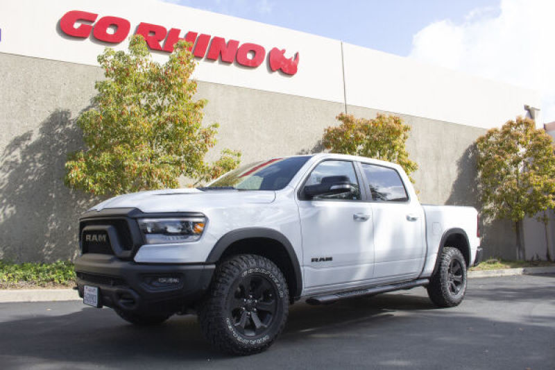 Go Rhino V-Series V3 Side Step - Universal 80in. (Fits 4DR) - Tex. Blk Go Rhino V-Series V3 Side Step - Universal 80in. (Fits 4DR) - Tex. Blk