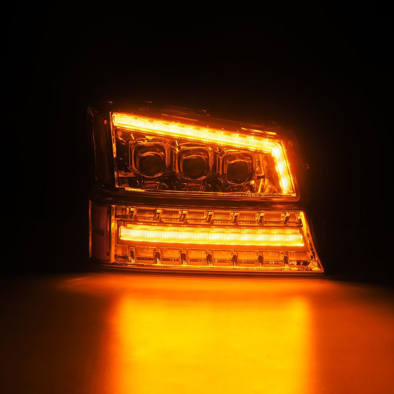 AlphaRex 03-06 Chevy Silverado 1500/2500HD/3500HD/Avalanche Chrome NOVA LED Proj Headlights AlphaRex 03-06 Chevy Silverado 1500/2500HD/3500HD/Avalanche Chrome NOVA LED Proj Headlights