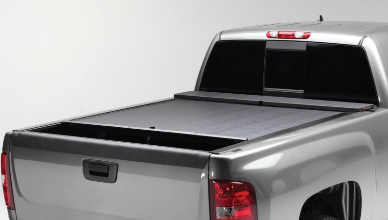 Roll-N-Lock 2020 Chevy Silverado / GMC Sierra 2500-3500 80-1/2in M-Series Retractable Tonneau Cover Roll-N-Lock 2020 Chevy Silverado / GMC Sierra 2500-3500 80-1/2in M-Series Retractable Tonneau Cover