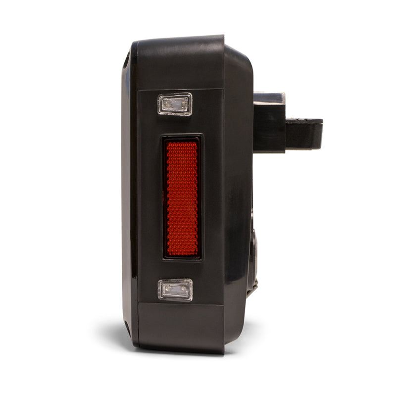 DV8 Offroad 07-18 Jeep Wrangler JK Octagon LED Tail Light DV8 Offroad 07-18 Jeep Wrangler JK Octagon LED Tail Light