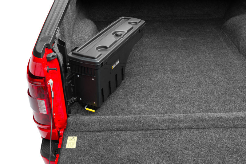 UnderCover 15-20 Ford F-150 Drivers Side SwingH1128-H1157 Case - Black Smooth UnderCover 15-20 Ford F-150 Drivers Side SwingH1128-H1157 Case - Black Smooth