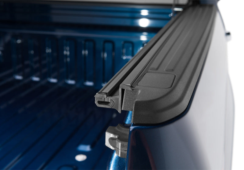 BAK 15-20 Ford F-150 5ft 6in Bed BAKFlip G2 BAK 15-20 Ford F-150 5ft 6in Bed BAKFlip G2