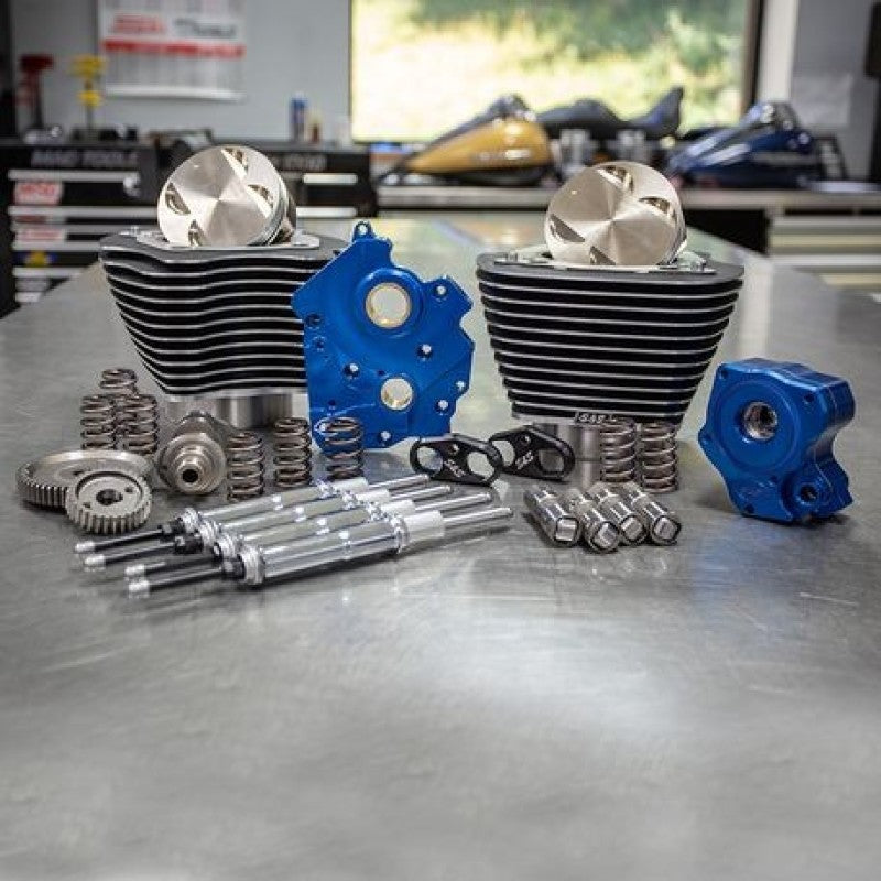S&S Cycle 2017 M8 Models 124in CI Oil Cooled w/ Chrome Pushrod Tubes & Highlighted Fins S&S Cycle 2017 M8 Models 124in CI Oil Cooled w/ Chrome Pushrod Tubes & Highlighted Fins