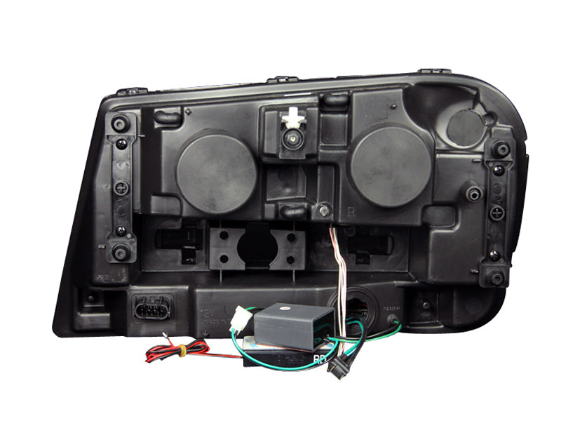 ANZO 2002-2009 Chevrolet Trailblazer Projector Headlights w/ Halo Black ANZO 2002-2009 Chevrolet Trailblazer Projector Headlights w/ Halo Black