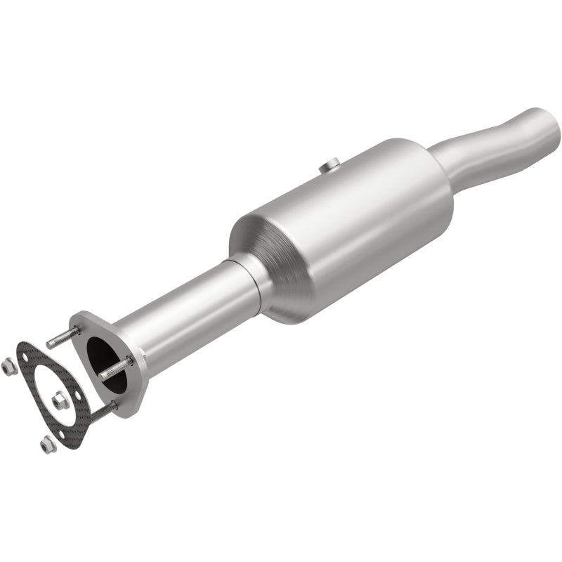MagnaFlow 16-19 Ford E-450 Super Duty Base V10 6.8L Underbody Direct-Fit Catalytic Converter MagnaFlow 16-19 Ford E-450 Super Duty Base V10 6.8L Underbody Direct-Fit Catalytic Converter