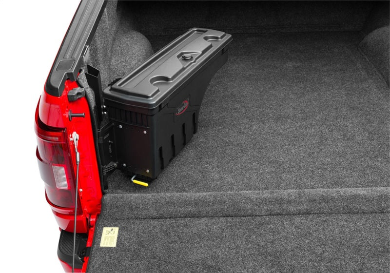 UnderCover 15-20 Ford F-150 Drivers Side SwingH1128-H1157 Case - Black Smooth UnderCover 15-20 Ford F-150 Drivers Side SwingH1128-H1157 Case - Black Smooth