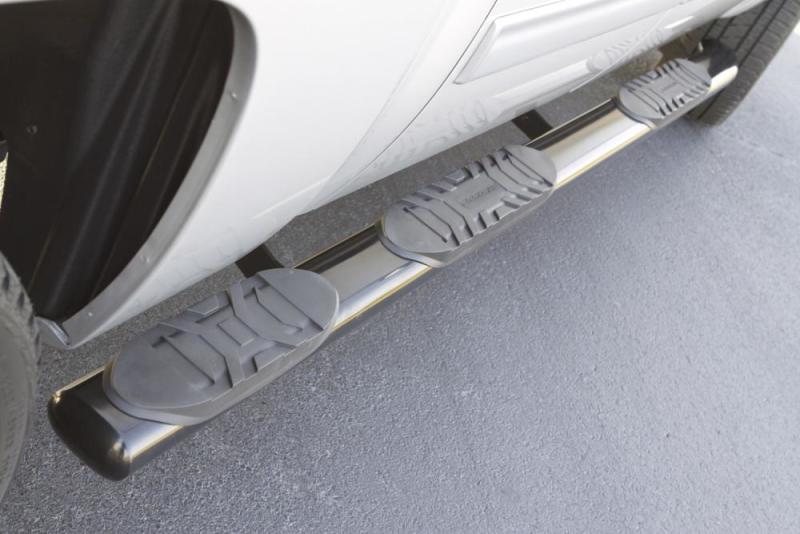 Lund 09-17 Dodge Ram 1500 Crew Cab (5.5ft. Bed) 5in. Oval WTW SS Nerf Bars - Polished Lund 09-17 Dodge Ram 1500 Crew Cab (5.5ft. Bed) 5in. Oval WTW SS Nerf Bars - Polished