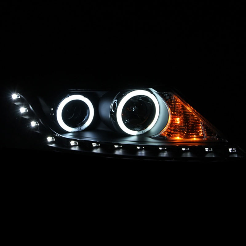 ANZO 2011-2013 Kia Sorento Projector Headlights w/ Halo Black (CCFL) ANZO 2011-2013 Kia Sorento Projector Headlights w/ Halo Black (CCFL)