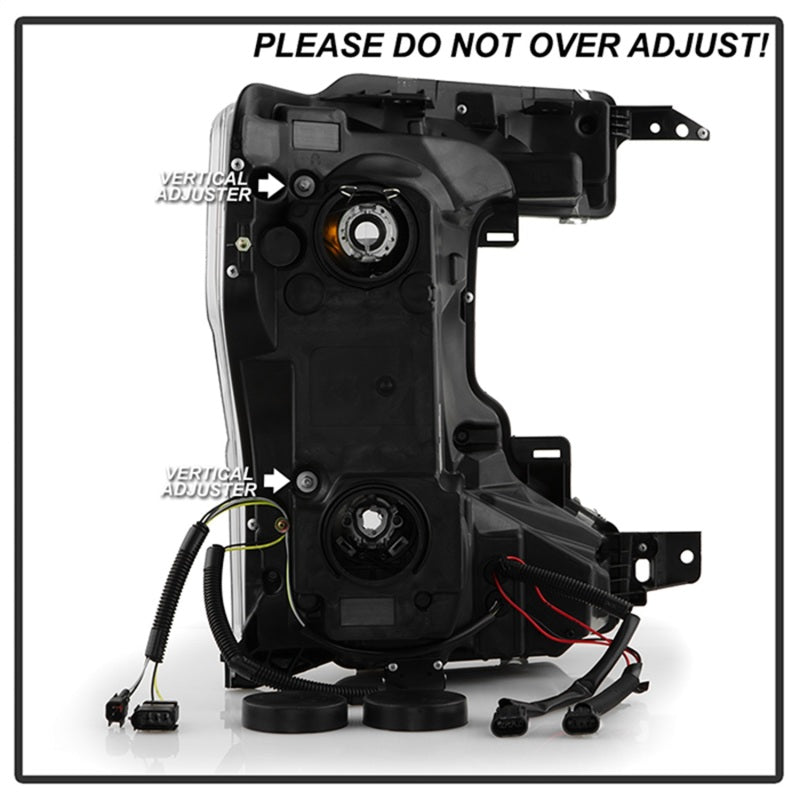Spyder Signature 20-22 Ford F250/F350 (Halogen) Proj. Headlights - Black (PRO-YD-FS20HALSI-SEQ-BK) Spyder Signature 20-22 Ford F250/F350 (Halogen) Proj. Headlights - Black (PRO-YD-FS20HALSI-SEQ-BK)