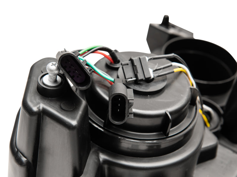 Raxiom 08-14 Dodge Challenger Halo Projctr Headlights w/Sequential Turn Signals-Blk Hsng(Clear Lens) Raxiom 08-14 Dodge Challenger Halo Projctr Headlights w/Sequential Turn Signals-Blk Hsng(Clear Lens)