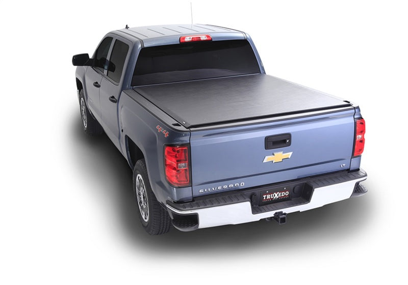 Truxedo 07-13 GMC Sierra & Chevrolet Silverado 1500 w/Track System 5ft 8in Deuce Bed Cover Truxedo 07-13 GMC Sierra & Chevrolet Silverado 1500 w/Track System 5ft 8in Deuce Bed Cover