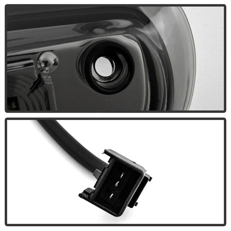 xTune Chevy Silverado 07-13 / GMC Sierra 07-13 LED 3RD Brake Light - Smoked BKL-CSIL07-LED-SM xTune Chevy Silverado 07-13 / GMC Sierra 07-13 LED 3RD Brake Light - Smoked BKL-CSIL07-LED-SM