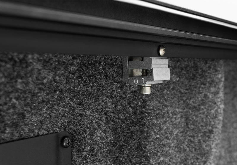 Roll-N-Lock 2021 Ford F-150 67.1in E-Series Retractable Tonneau Cover Roll-N-Lock 2021 Ford F-150 67.1in E-Series Retractable Tonneau Cover