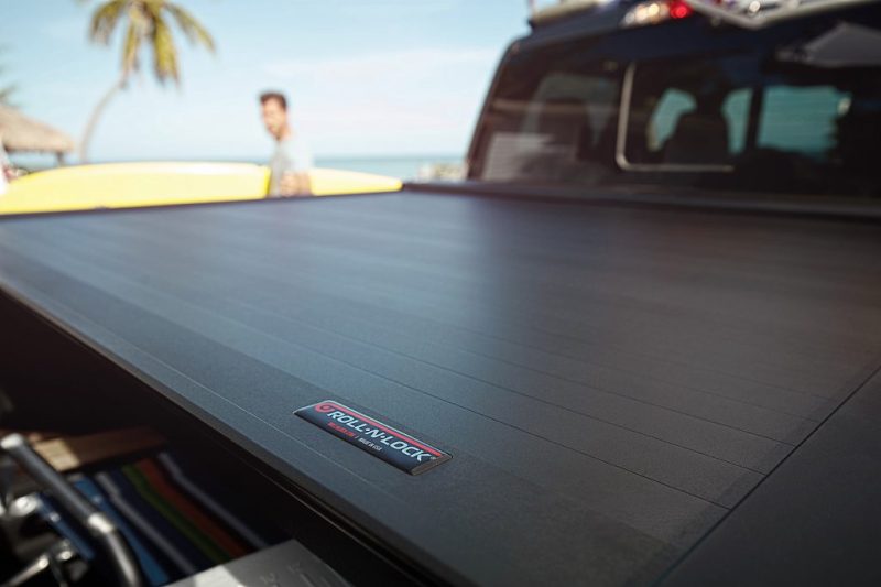 Roll-N-Lock 07-17 Toyota Tundra Regular Cab/Double Cab 77in E-Series Retractable Tonneau Cover Roll-N-Lock 07-17 Toyota Tundra Regular Cab/Double Cab 77in E-Series Retractable Tonneau Cover