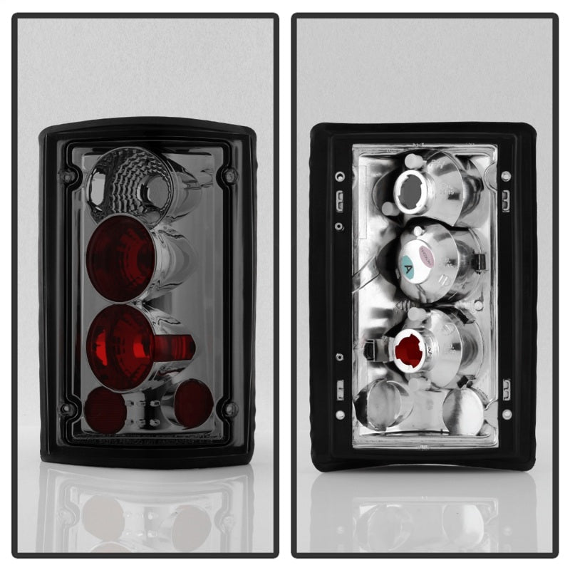 Spyder Ford Excursion 00-06/Econoline 150/250/350/450/550 95-06 Euro Tail Lights Smk ALT-YD-FEC00-SM Spyder Ford Excursion 00-06/Econoline 150/250/350/450/550 95-06 Euro Tail Lights Smk ALT-YD-FEC00-SM