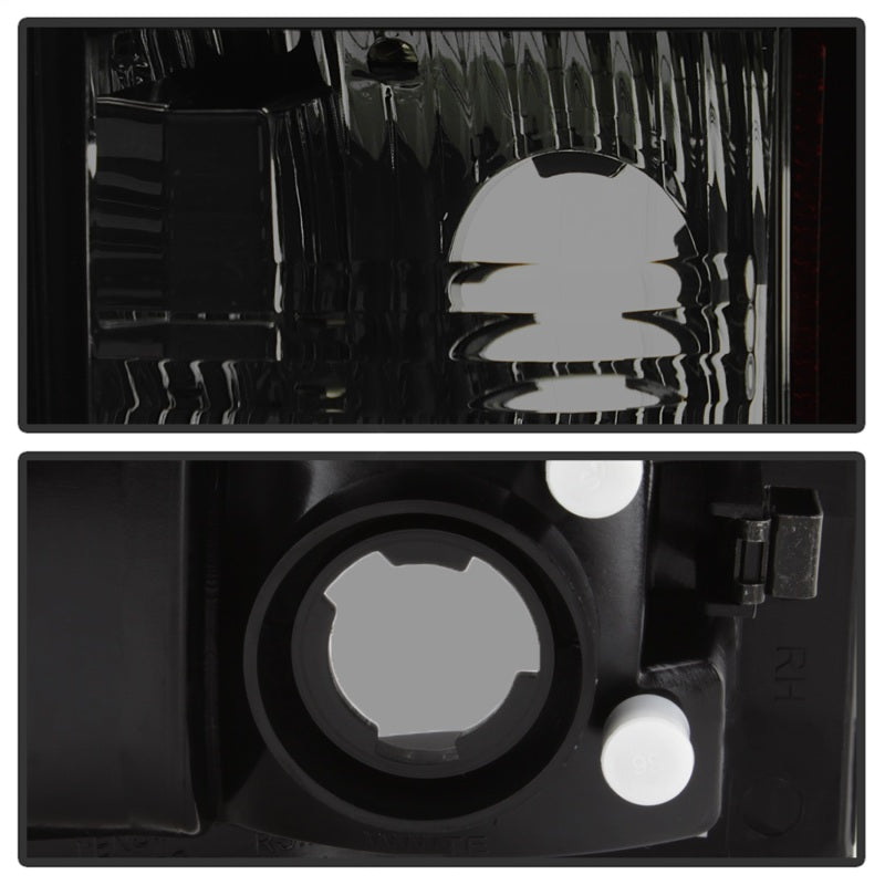 Spyder 02-06 Dodge Ram 1500 V3 Light Bar LED Tail Light - Blk Smoke (ALT-YD-DRAM02V3-LBLED-BSM) Spyder 02-06 Dodge Ram 1500 V3 Light Bar LED Tail Light - Blk Smoke (ALT-YD-DRAM02V3-LBLED-BSM)