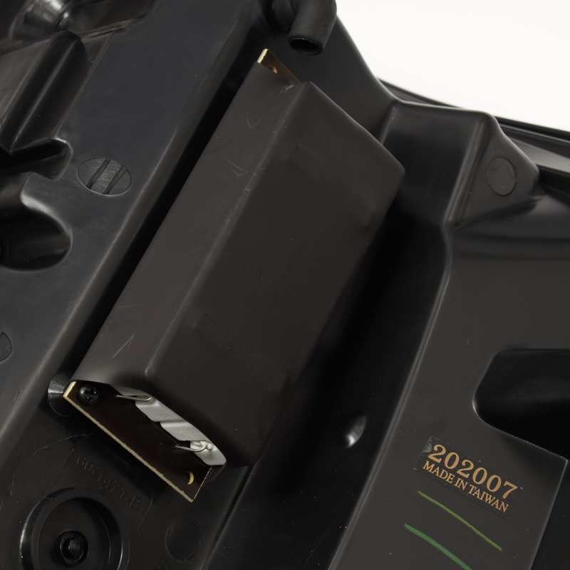 AlphaRex 14-18 Chevrolet Silverado 1500 PRO-Series LED Tail Lights Red Smoke AlphaRex 14-18 Chevrolet Silverado 1500 PRO-Series LED Tail Lights Red Smoke