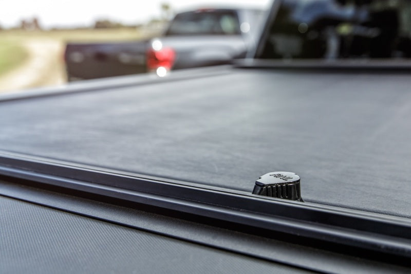 Roll-N-Lock 2020 Chevy Silverado / GMC Sierra 2500-3500 80-1/2in M-Series Retractable Tonneau Cover Roll-N-Lock 2020 Chevy Silverado / GMC Sierra 2500-3500 80-1/2in M-Series Retractable Tonneau Cover