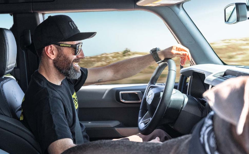 MagnaFlow Muffler Mag SS 14X4X9 2.5/2.5 C/C MagnaFlow Muffler Mag SS 14X4X9 2.5/2.5 C/C