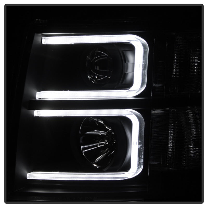 xTune Chevy Silverado 1500/2500/3500 07-13 Projector Headlights Black PRO-JH-CS07-LED-BK xTune Chevy Silverado 1500/2500/3500 07-13 Projector Headlights Black PRO-JH-CS07-LED-BK