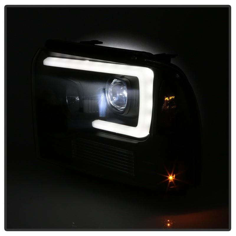 Spyder 05-07 Ford F250/350/450 Super Duty Projector LED Black PRO-YD-FS05V2PL-BK Spyder 05-07 Ford F250/350/450 Super Duty Projector LED Black PRO-YD-FS05V2PL-BK
