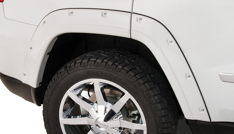 Bushwacker 11-18 Jeep Grand Cherokee Pocket Style Flares 2pc Does Not Fit SRT8 - Black Bushwacker 11-18 Jeep Grand Cherokee Pocket Style Flares 2pc Does Not Fit SRT8 - Black