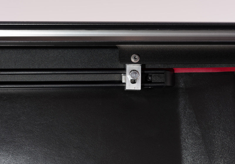 Retrax 99-06 Tundra Access or Double Cab Short Bed RetraxONE MX Retrax 99-06 Tundra Access or Double Cab Short Bed RetraxONE MX