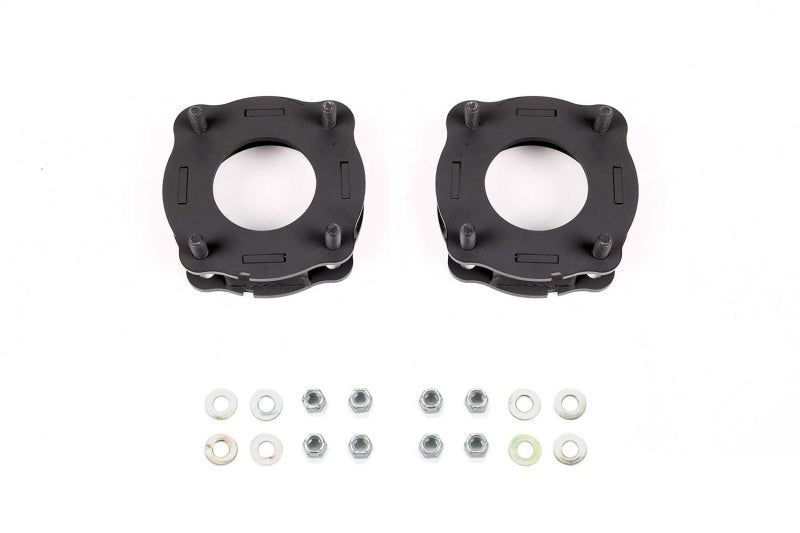 Fabtech 2022 Toyota Tundra 1.5in Leveling Kit - Front Spacers and Hardware Fabtech 2022 Toyota Tundra 1.5in Leveling Kit - Front Spacers and Hardware