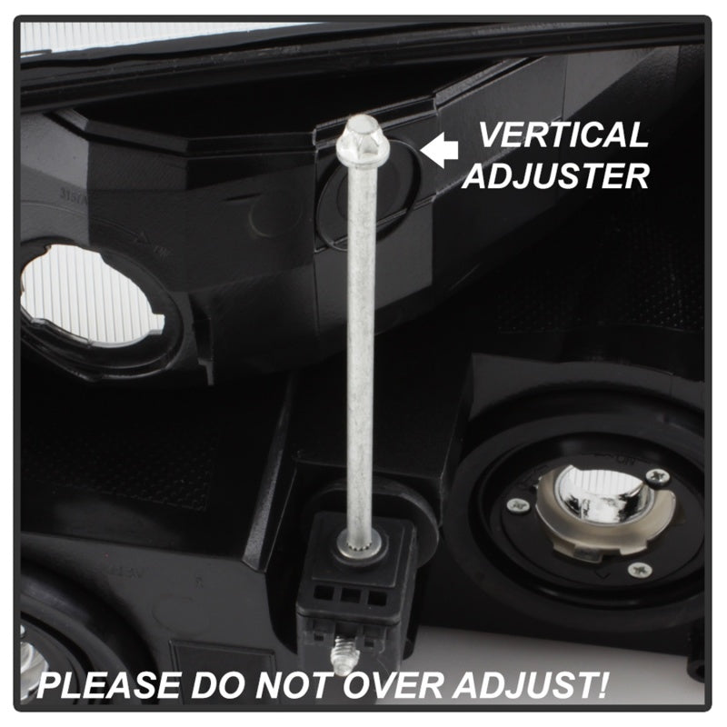 xTune 02-06 Chevy Avalanche w/Cladding OEM Bumper Light & Headlights - (BLACK) (HD-JH-CAVA02-SET-BK) xTune 02-06 Chevy Avalanche w/Cladding OEM Bumper Light & Headlights - (BLACK) (HD-JH-CAVA02-SET-BK)