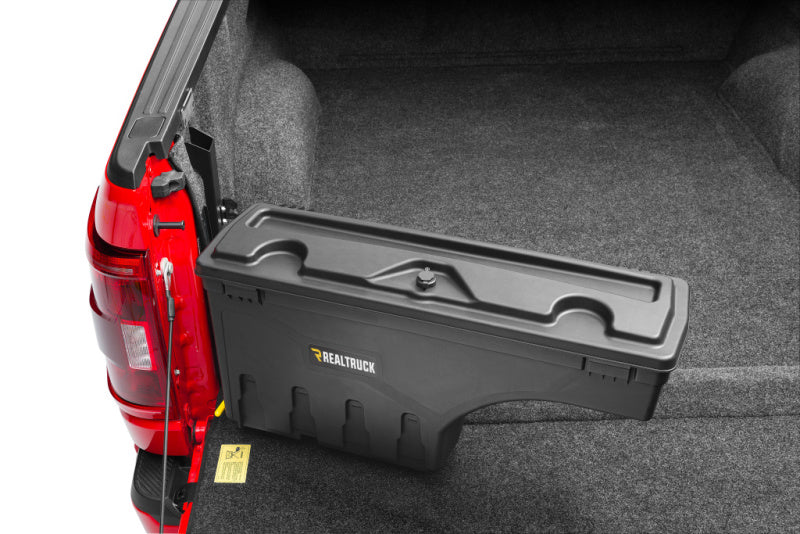UnderCover 15-20 Ford F-150 Drivers Side SwingH1128-H1157 Case - Black Smooth UnderCover 15-20 Ford F-150 Drivers Side SwingH1128-H1157 Case - Black Smooth