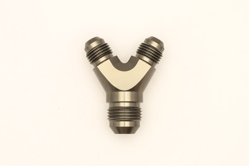 DeatschWerks 6AN Male Flare + 6AN Male Flare to 8AN Male Flare Y Block Fitting DeatschWerks 6AN Male Flare + 6AN Male Flare to 8AN Male Flare Y Block Fitting