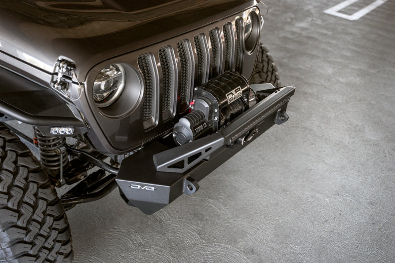 DV8 Offroad 07-23 Jeep Wrangler/Gladiator JT/JK/JL FS-25 Stubby Front Bumper w/Plated Bull Bar DV8 Offroad 07-23 Jeep Wrangler/Gladiator JT/JK/JL FS-25 Stubby Front Bumper w/Plated Bull Bar