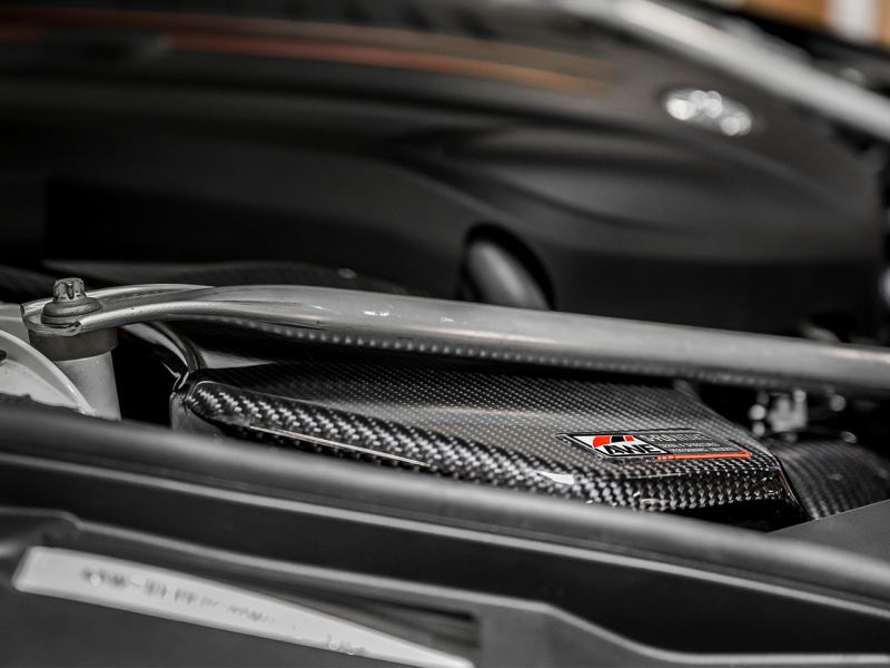 AWE Tuning 2020+ Toyota GR Supra S-FLO Carbon Intake Lid AWE Tuning 2020+ Toyota GR Supra S-FLO Carbon Intake Lid