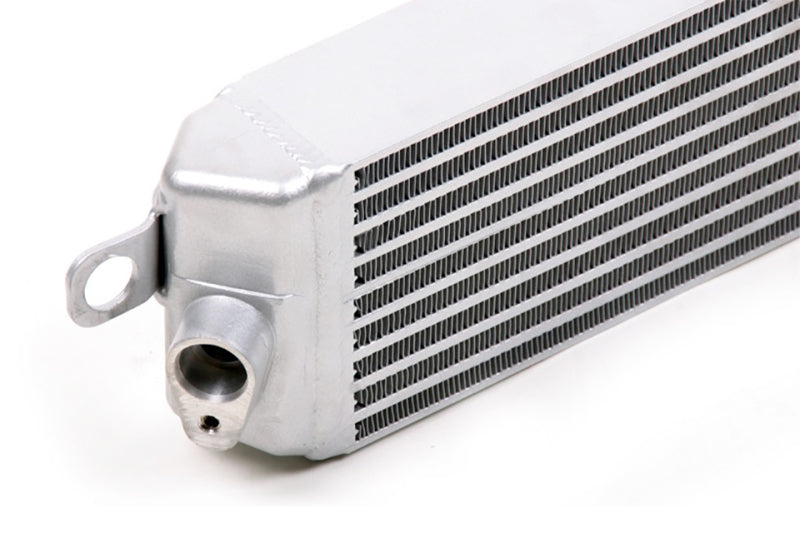 CSF 07-13 BMW M3 (E9X) Race-Spec Oil Cooler CSF 07-13 BMW M3 (E9X) Race-Spec Oil Cooler
