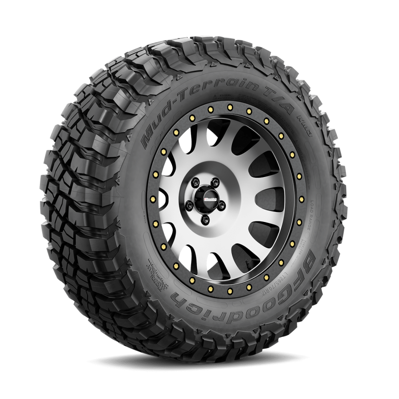BFGoodrich Mud-Terrain T/A KM3 LT235/70R16 110/107Q BFGoodrich Mud-Terrain T/A KM3 LT235/70R16 110/107Q
