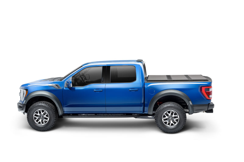 Extang 20-23 Jeep Gladiator w/o Rail Sys. Solid Fold ALX Extang 20-23 Jeep Gladiator w/o Rail Sys. Solid Fold ALX