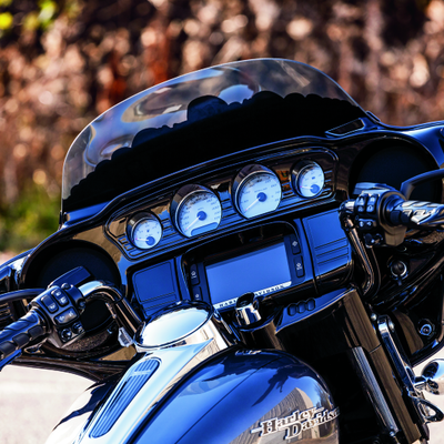 Kuryakyn Switch Panel Acccent 14-Up Touring Models Gloss Black