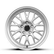 fifteen52 Holeshot RSR 18x9.5 5x120 22mm ET 72.56mm Center Bore Radiant Silver