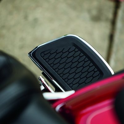 Kuryakyn Hex Passenger Board Inserts Chrome