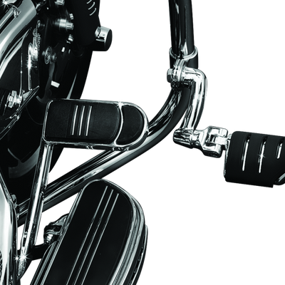 Kuryakyn Longhorn Trident Dually Offset Highway Pegs 1-1/4 in Clamp Chrome