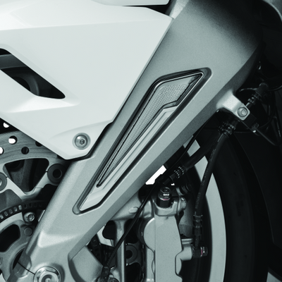 Kuryakyn Omni L.E.D. Fork Inserts 18-20 GL1800 Chrome