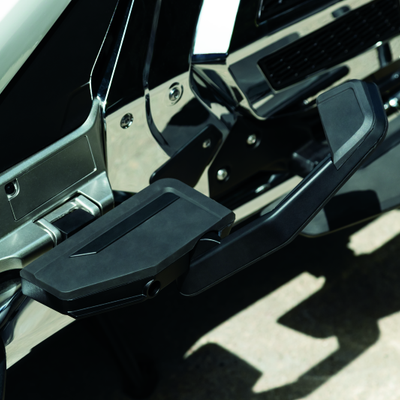 Kuryakyn Omni Transformer Passenger Flooboards Black