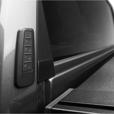 Retrax 22-24 Chevy/GMC Silverado/Sierra 1500 5ft 8in Bed Retractable EQ Bed Cover