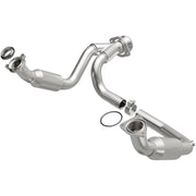 MagnaFlow Direct Fit Catalytic Converter 2007-2008 Cadillac Escalade 6.2L