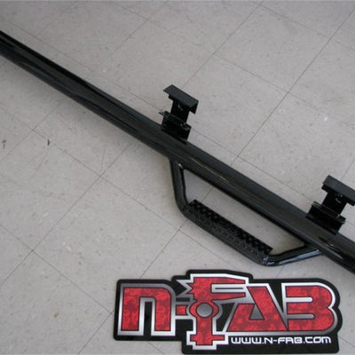 N-Fab Nerf Step 99-06 Chevy-GMC 1500/2500 Regular Cab - Gloss Black - Cab Length - 3in