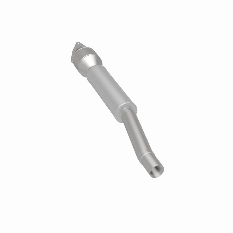 MagnaFlow Direct Fit Catalytic Converter 04/06 VW Phaeton 4.2L Rear Driver Side