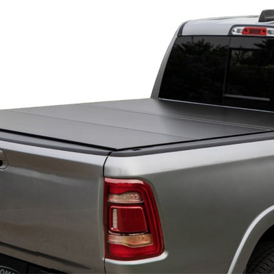 Access LOMAX Tri-Fold Cover 2020 Jeep Gladiator 5ft Box (w/ Trail Rail) Black Matte