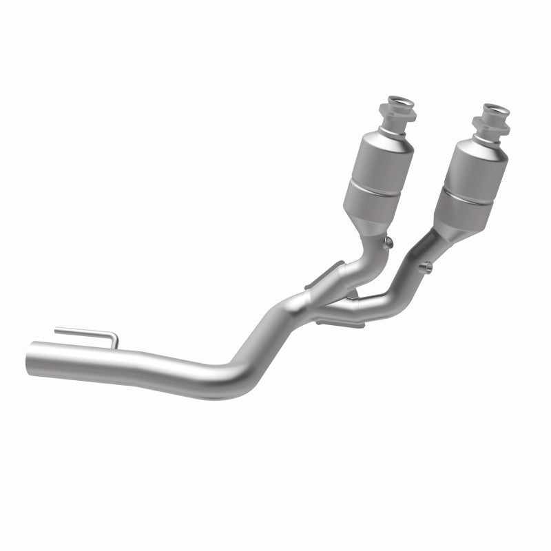 MagnaFlow Direct Fit Catalytic Converter 02-04 Grand Cherokee I6 Front OEM